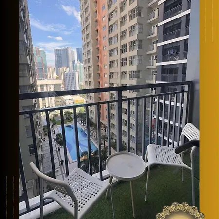 Celebrity Haven Aparthotel